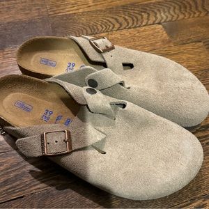 Boston Birkenstocks 39